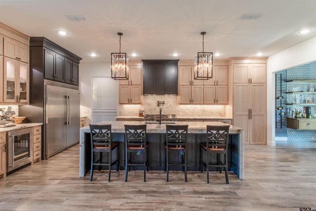 12240 Jazmin Cir, Flint, TX 75762