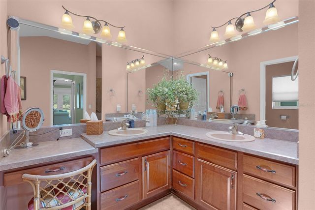 1281 BETHUNE WAY, The Villages, FL 32162