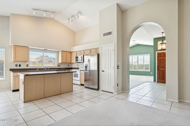 4104 W BART Drive, Chandler, AZ 85226