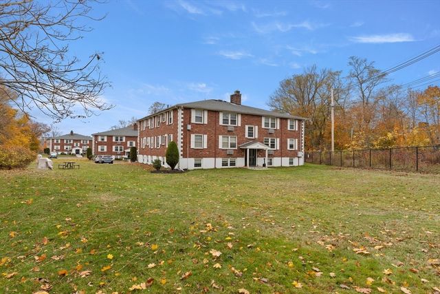 37 Holten St 2, Danvers, MA 01923