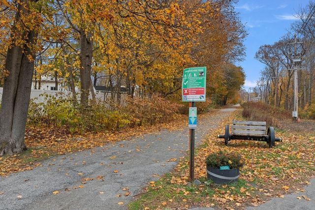 37 Holten St 2, Danvers, MA 01923