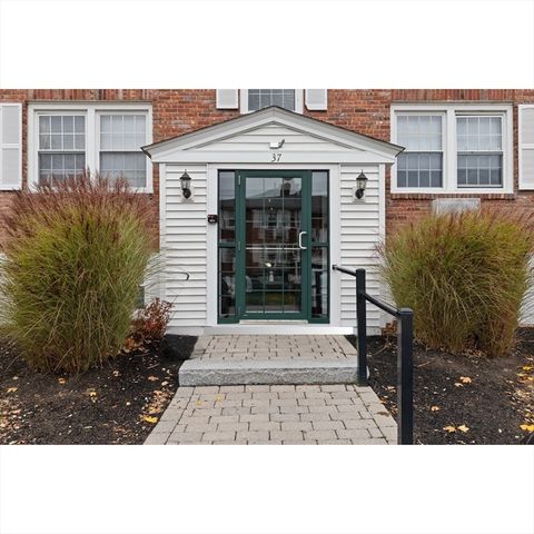 37 Holten St 2, Danvers, MA 01923