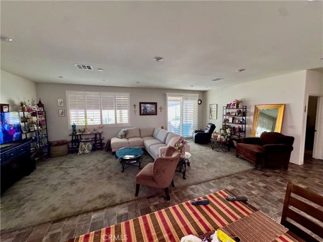 5399 La Bodega, Fontana, CA 92336