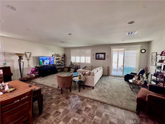 5399 La Bodega, Fontana, CA 92336