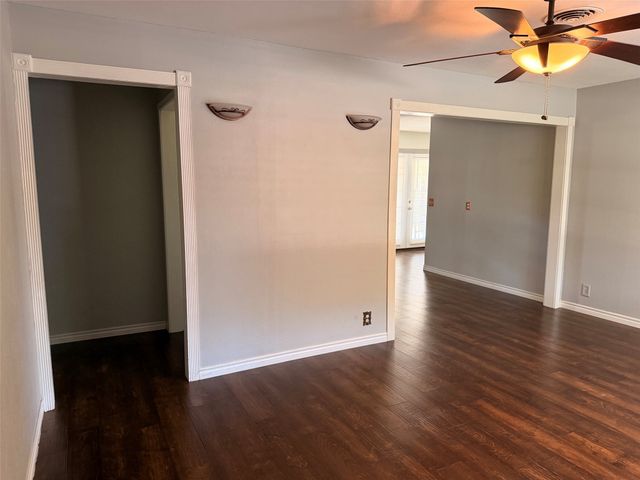 2010 Goldenrod Lane, Arlington, TX 76013