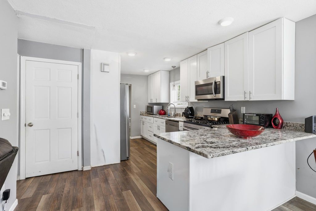 4623 Dupont Avenue N, Minneapolis, MN 55412 — photo 3