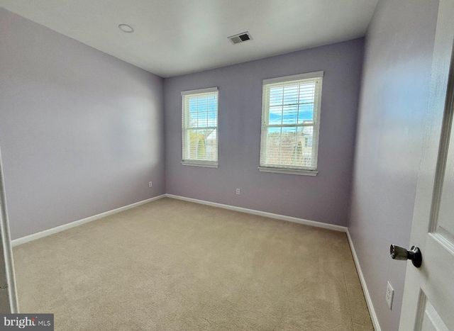 12410 IONA SOUND DR, Bristow, VA 20136