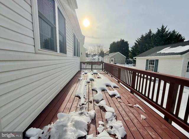 12410 IONA SOUND DR, Bristow, VA 20136