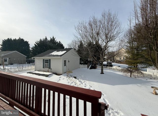 12410 IONA SOUND DR, Bristow, VA 20136