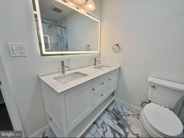 12410 IONA SOUND DR, Bristow, VA 20136