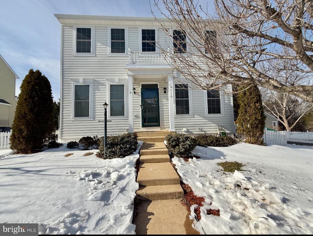 12410 IONA SOUND DR, Bristow, VA 20136