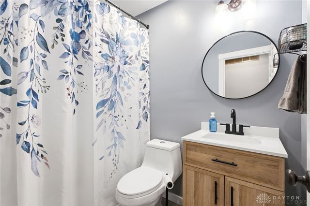 5428 Splitrock Drive, Dayton, OH 45424