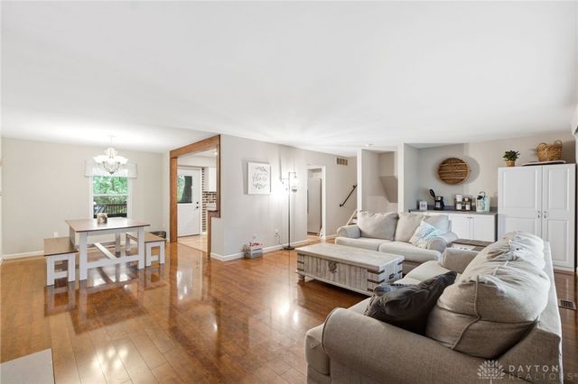5428 Splitrock Drive, Dayton, OH 45424