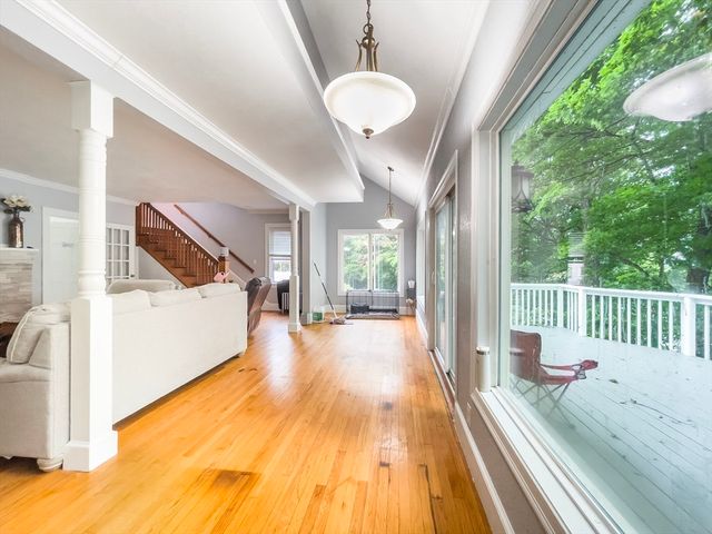 38 Ames Ave, West Springfield, MA 01089