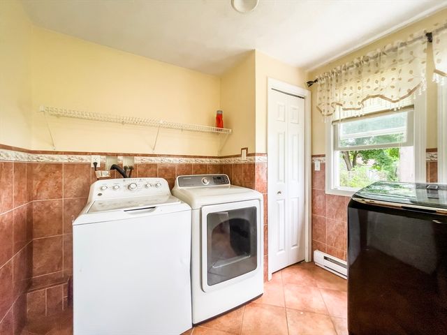 38 Ames Ave, West Springfield, MA 01089