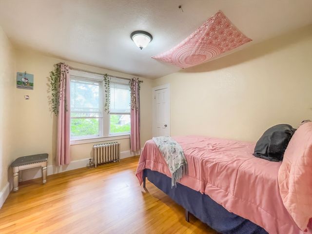 38 Ames Ave, West Springfield, MA 01089
