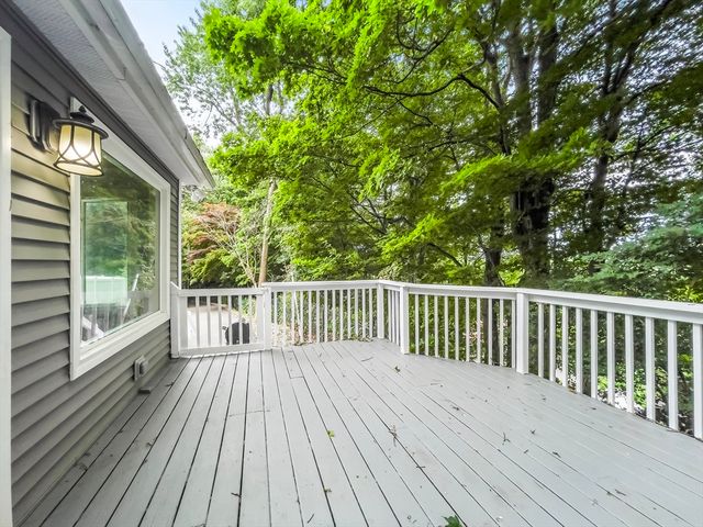 38 Ames Ave, West Springfield, MA 01089