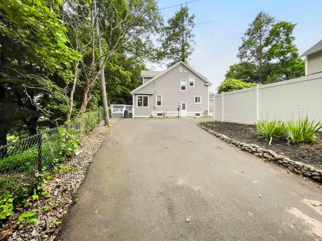 38 Ames Ave, West Springfield, MA 01089