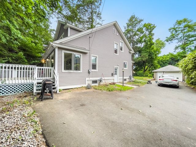 38 Ames Ave, West Springfield, MA 01089