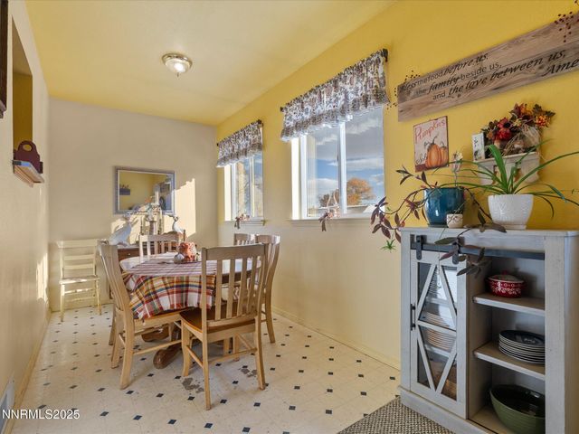 215 Hunter Park Way, Fallon, NV 89406