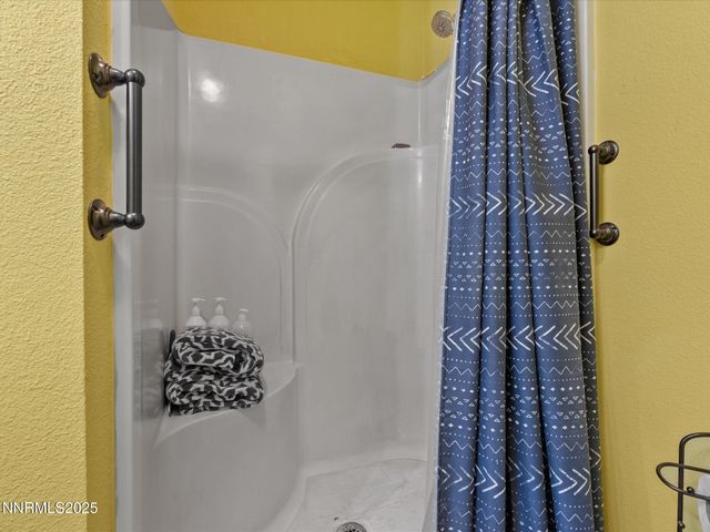 215 Hunter Park Way, Fallon, NV 89406