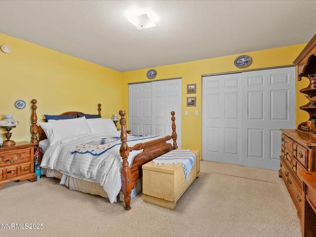 215 Hunter Park Way, Fallon, NV 89406