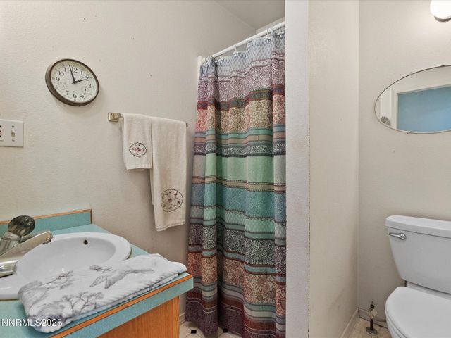 215 Hunter Park Way, Fallon, NV 89406