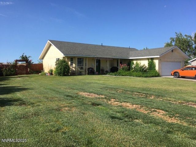 215 Hunter Park Way, Fallon, NV 89406