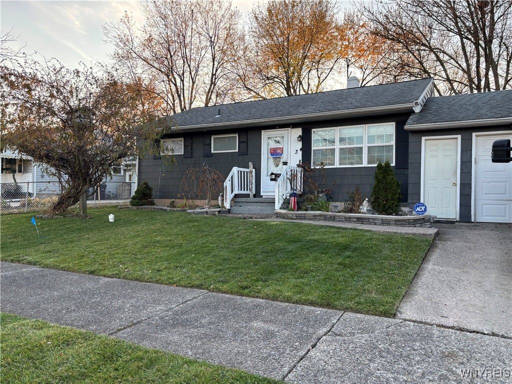 34 Coronet Drive, Tonawanda, NY 14150
