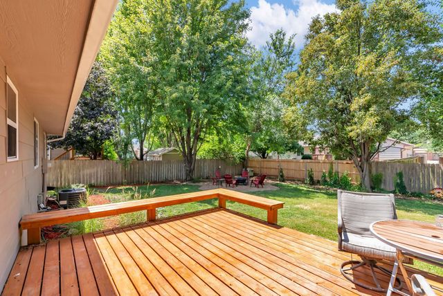 2509 N Covington Cir, Wichita, KS 67205