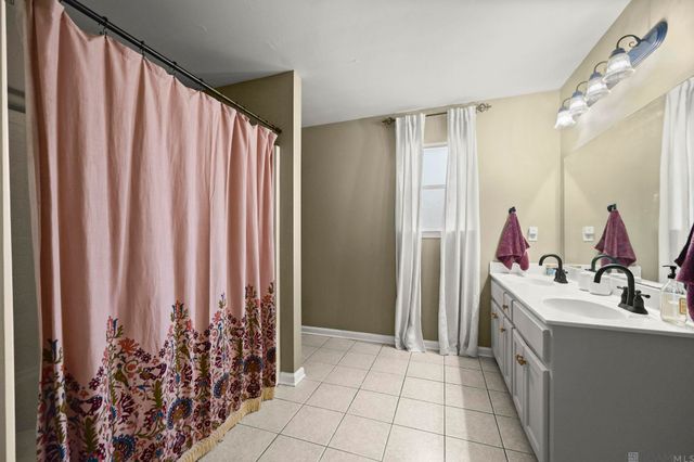 43304 S Henderson Ave, Prairieville, LA 70769