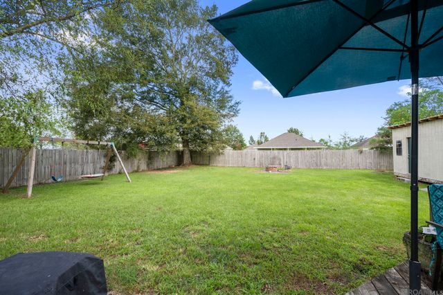 43304 S Henderson Ave, Prairieville, LA 70769
