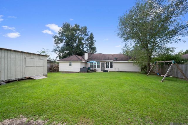 43304 S Henderson Ave, Prairieville, LA 70769