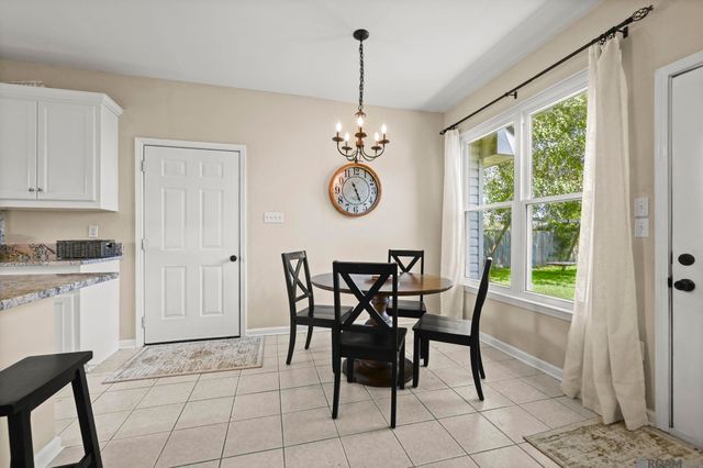 43304 S Henderson Ave, Prairieville, LA 70769