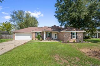 43304 S Henderson Ave, Prairieville, LA 70769