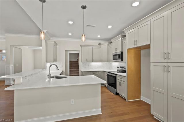 231 Cool Run, Lexington, NC 27295