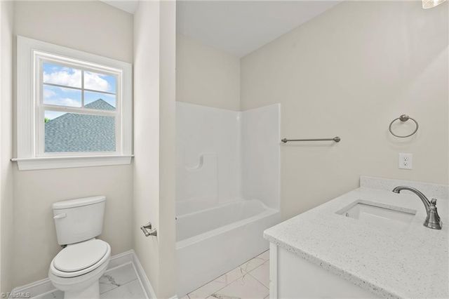 231 Cool Run, Lexington, NC 27295