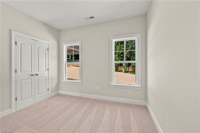 231 Cool Run, Lexington, NC 27295