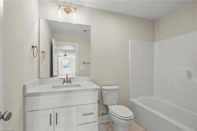 231 Cool Run, Lexington, NC 27295