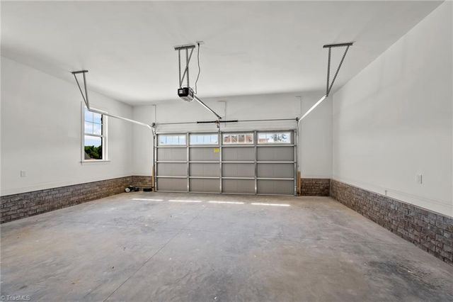 231 Cool Run, Lexington, NC 27295
