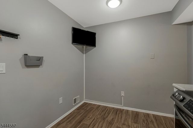 3611 Royce Ct, Hillsborough Twp., NJ 08844