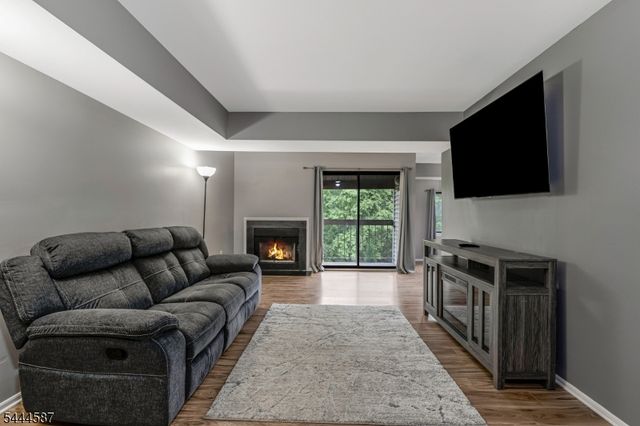 3611 Royce Ct, Hillsborough Twp., NJ 08844