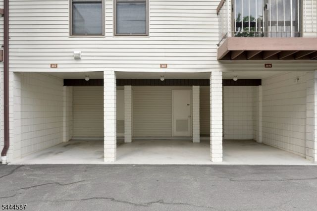 3611 Royce Ct, Hillsborough Twp., NJ 08844