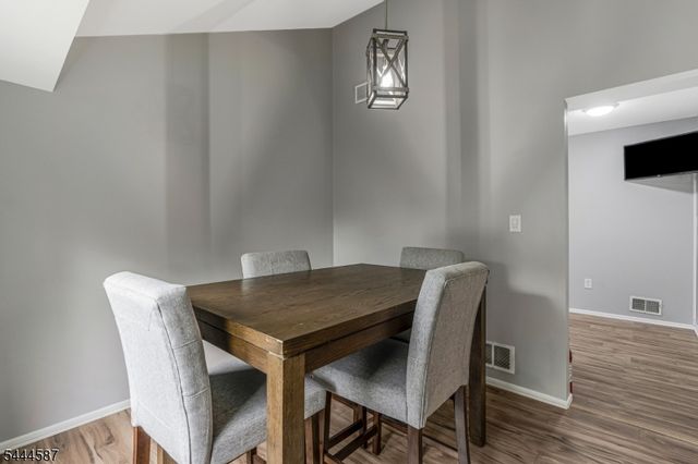 3611 Royce Ct, Hillsborough Twp., NJ 08844