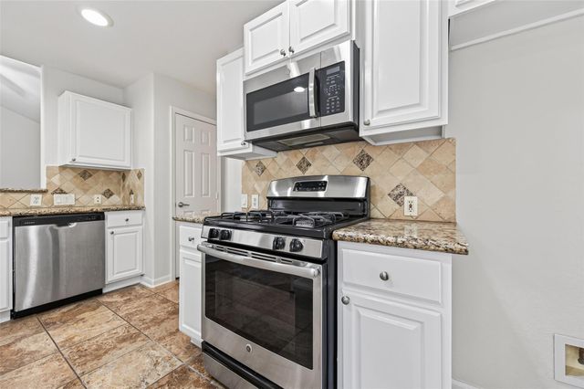 3 Steep Trail Place, Conroe, TX 77385