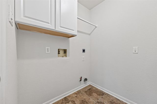 3 Steep Trail Place, Conroe, TX 77385