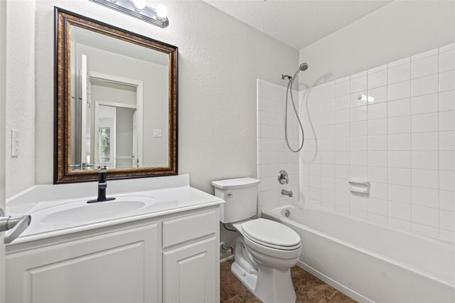 3 Steep Trail Place, Conroe, TX 77385