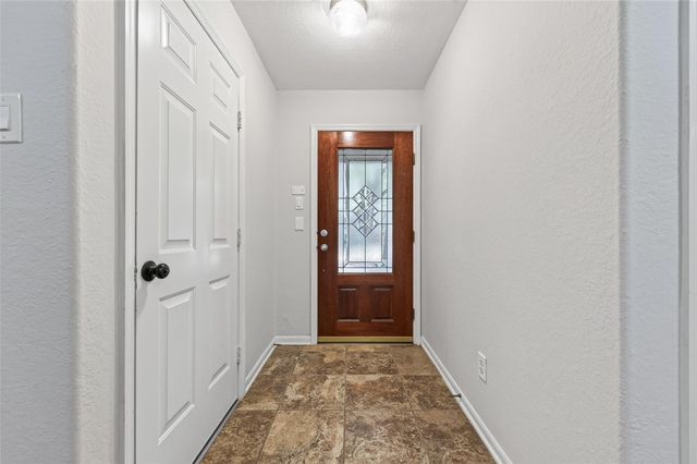 3 Steep Trail Place, Conroe, TX 77385