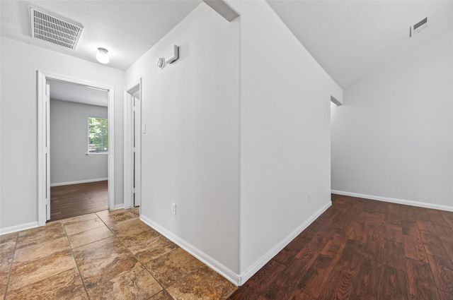 3 Steep Trail Place, Conroe, TX 77385