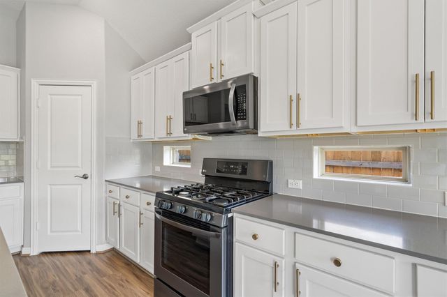 708 Hereford LOOP, Hutto, TX 78634